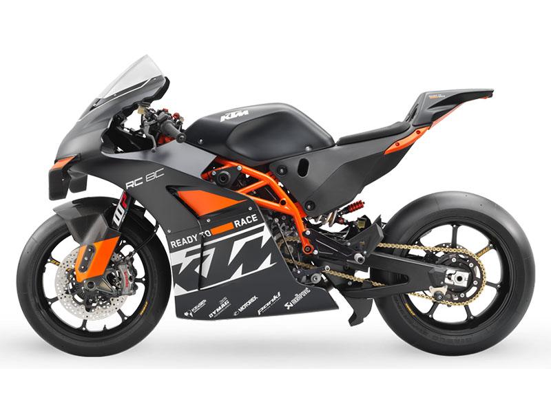 2023 KTM RC 8C in Shelby Township, Michigan - Photo 2