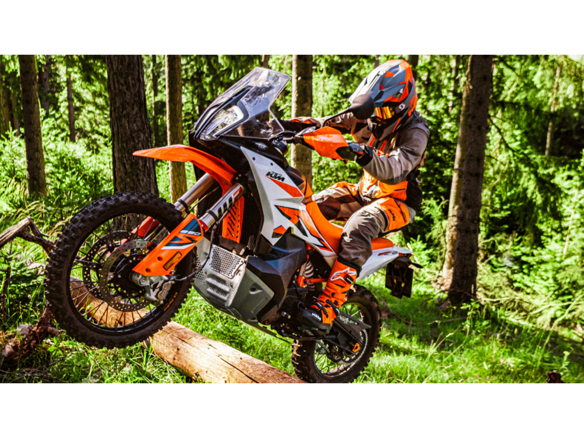 2024 KTM 890 Adventure R in Shelby Township, Michigan - Photo 16