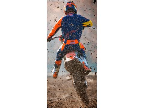 2024 KTM 250 SX-F in Vincentown, New Jersey - Photo 17