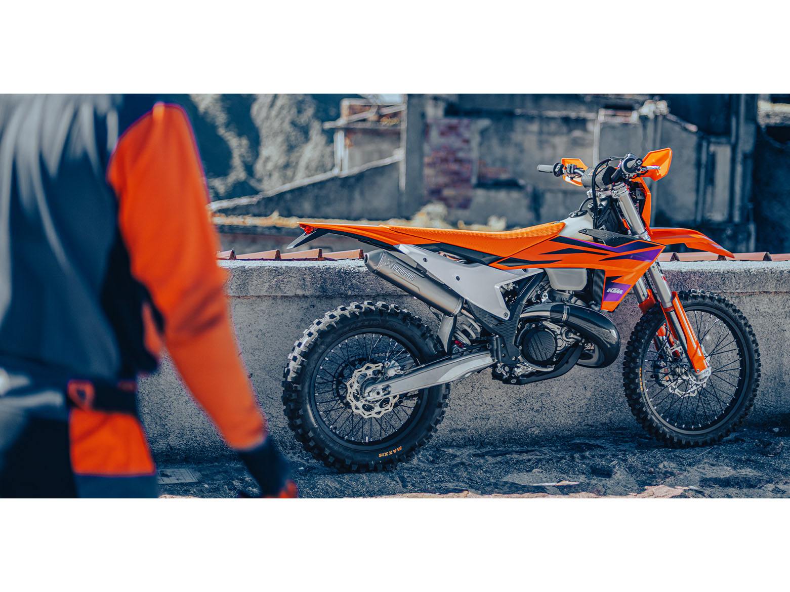 2024 KTM 300 EXC in Concord, New Hampshire - Photo 12