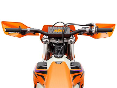 2024 KTM 450 XCF-W in Shelby Township, Michigan - Photo 9