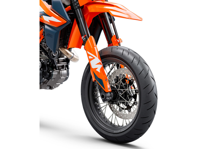 2024 KTM 690 SMC R in Vincentown, New Jersey - Photo 14