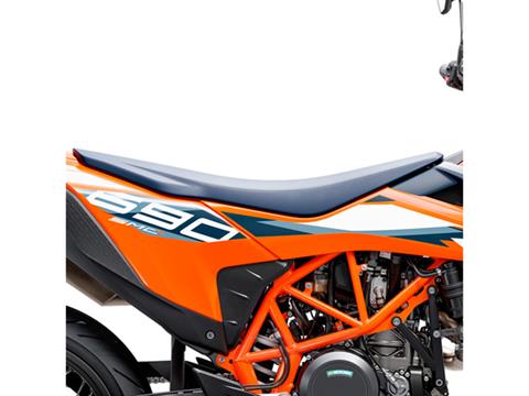 2024 KTM 690 SMC R in Vincentown, New Jersey - Photo 18