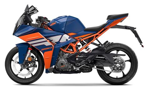 2024 KTM RC 390 in Vincentown, New Jersey - Photo 2