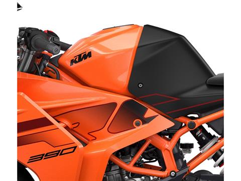 2024 KTM RC 390 in Plymouth, Massachusetts - Photo 7