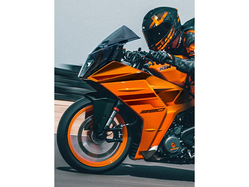 2024 KTM RC 390 in Plymouth, Massachusetts - Photo 10