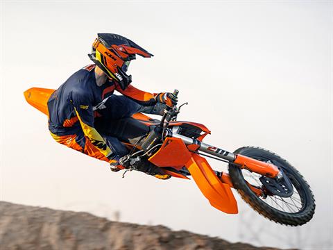 2025 KTM 250 SX-F in Johnson City, Tennessee - Photo 7