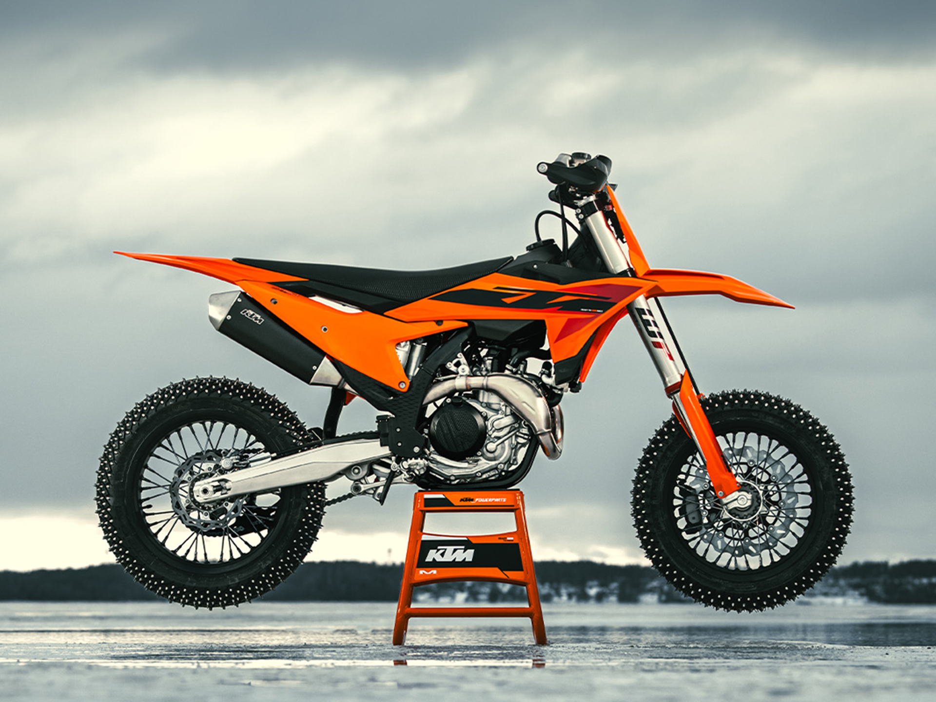 2025 KTM 450 SMR in Atlantic, Iowa - Photo 15