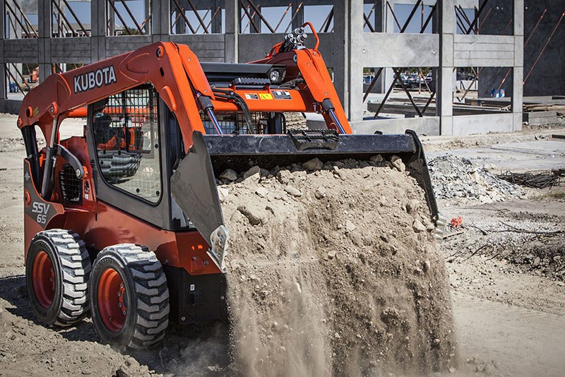 2022 Kubota SSV65 w/ Canopy Mechanical in Walpole, New Hampshire - Photo 7