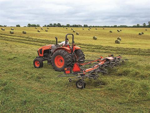2023 Kubota M5-091 8-Speed 2WD with ROPS in Walpole, New Hampshire - Photo 5