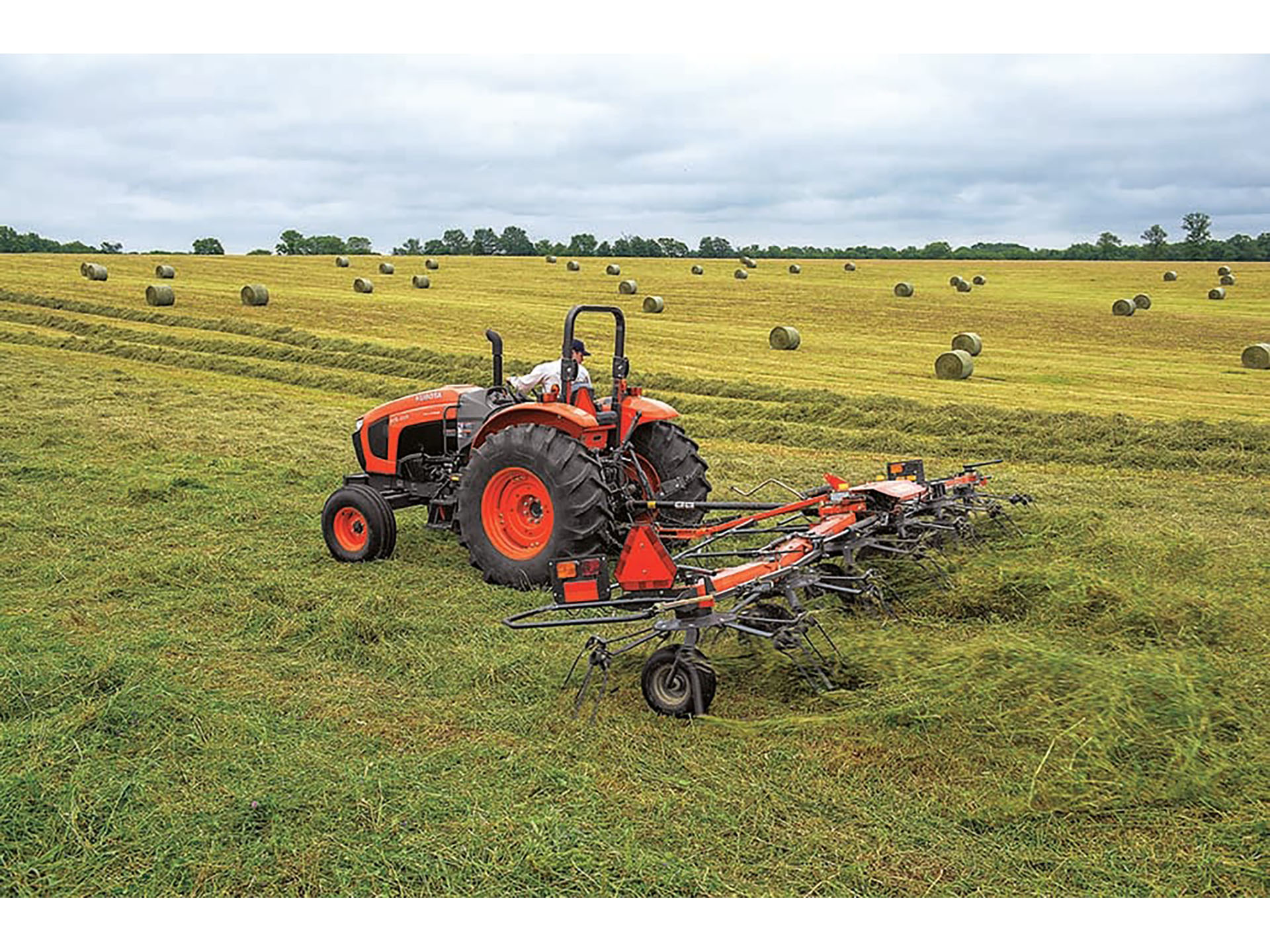 2024 Kubota M5-111 8-Speed 4WD with ROPS in Norfolk, Virginia - Photo 5