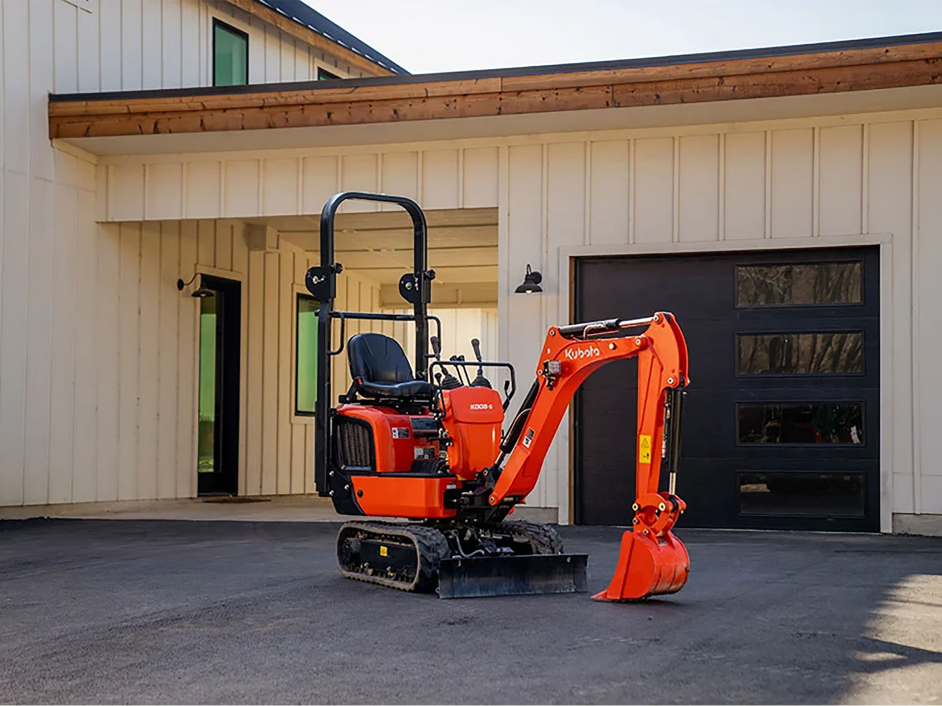 2024 Kubota K008-5 in Norfolk, Virginia - Photo 4