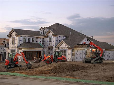 2024 Kubota R640 in Norfolk, Virginia - Photo 9