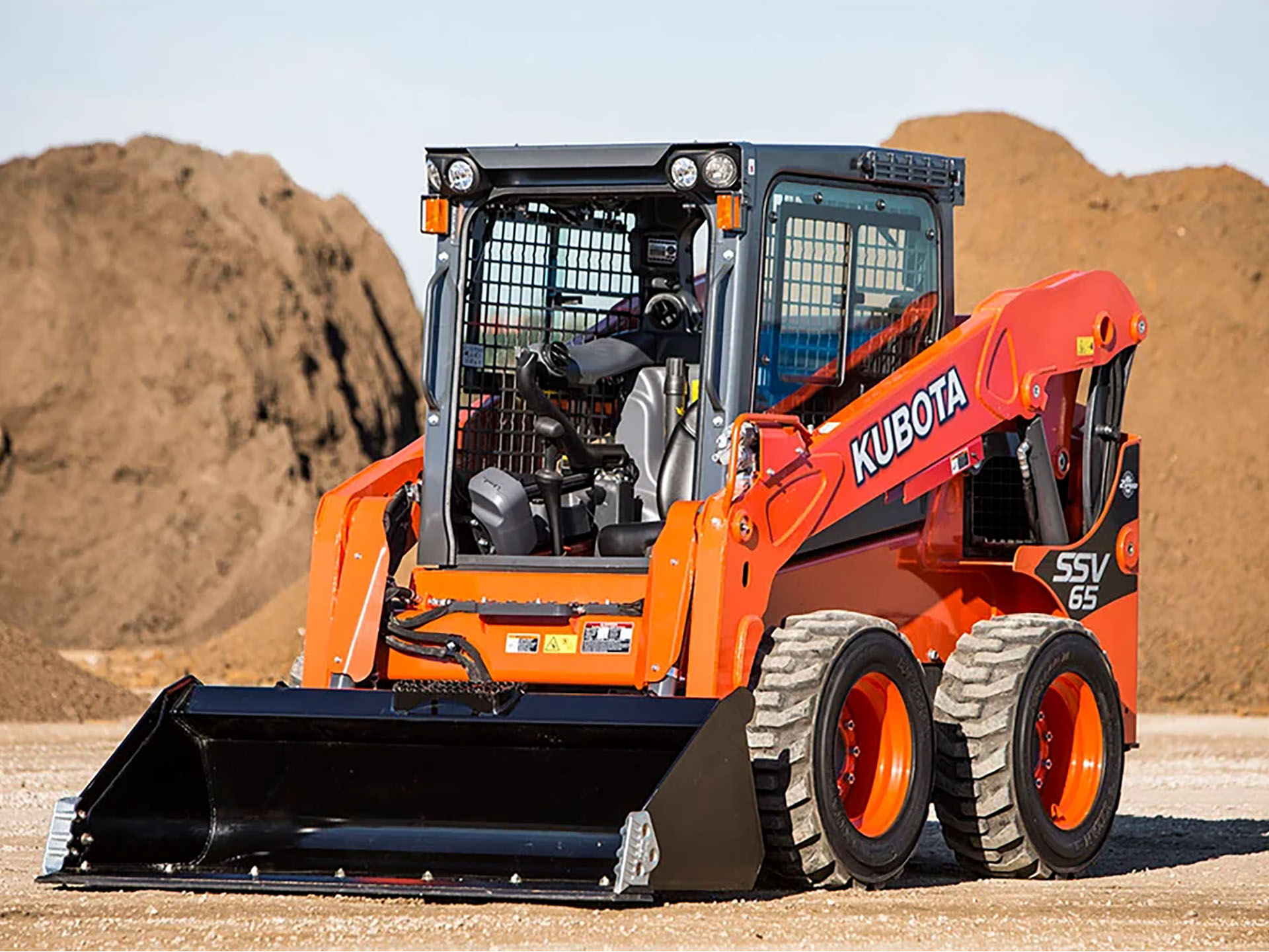 2024 Kubota SSV65 in Norfolk, Virginia - Photo 10