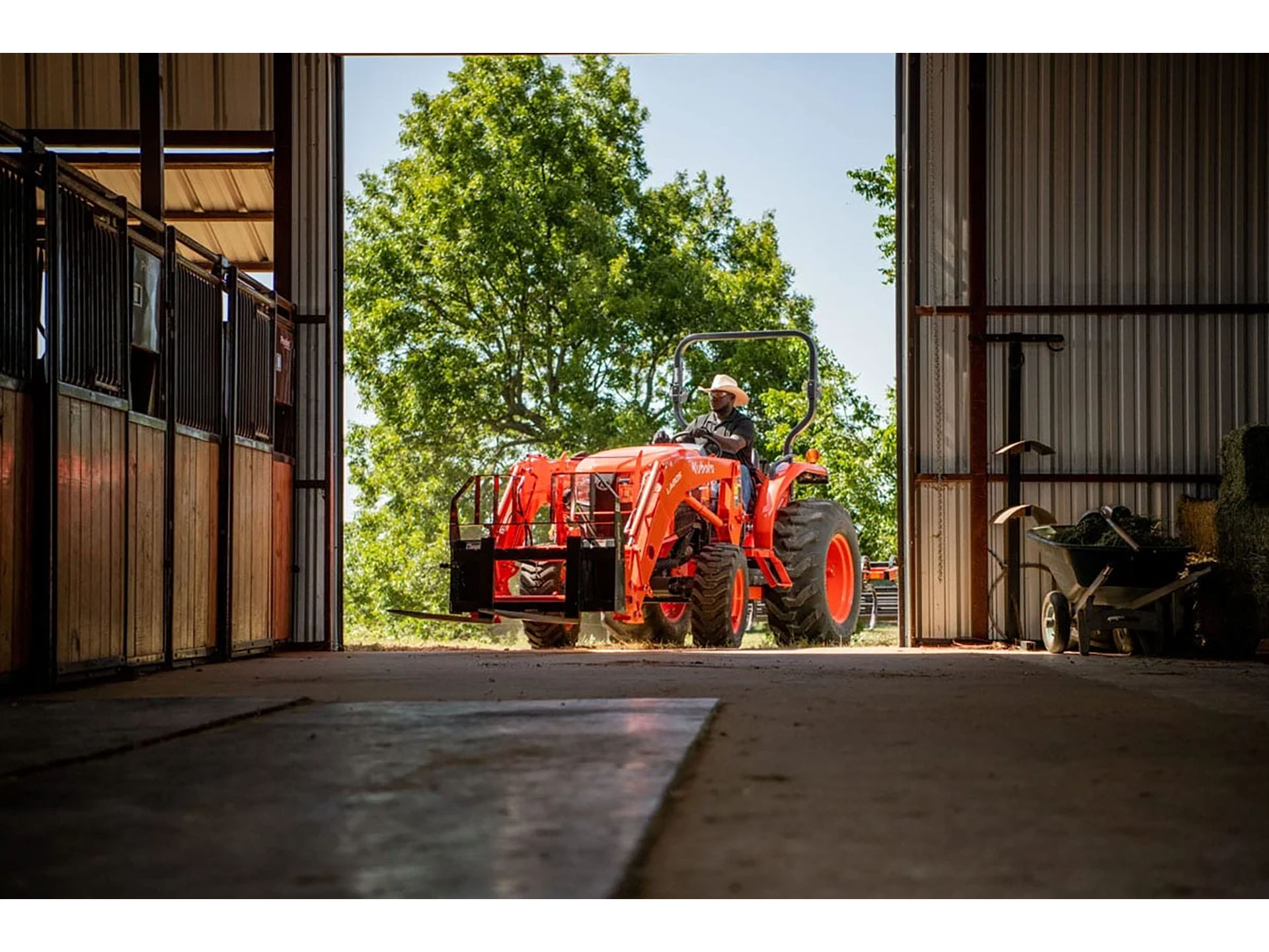 2024 Kubota L3560HSTC Limited Edition in Walpole, New Hampshire - Photo 14