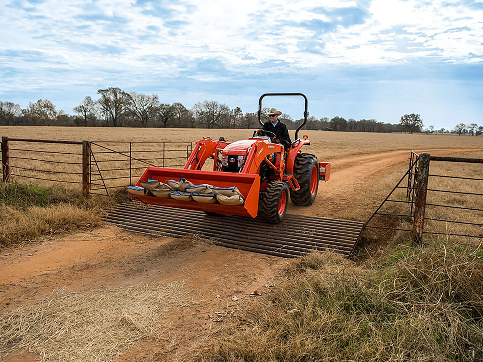 2024 Kubota L3560 DT 4WD in Norfolk, Virginia - Photo 7