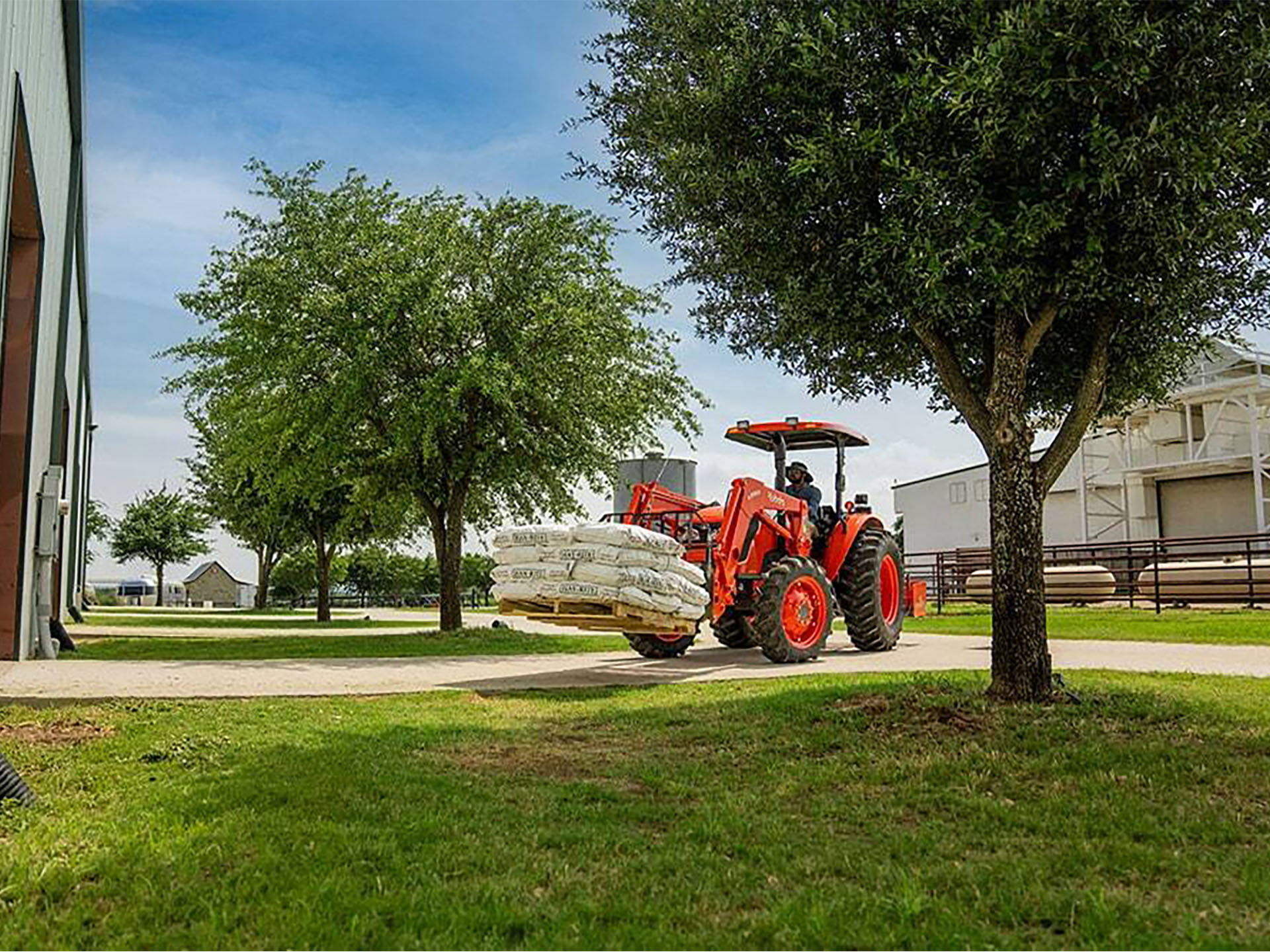 2024 Kubota M6060 8-Speed 4WD with CAB in Norfolk, Virginia - Photo 10