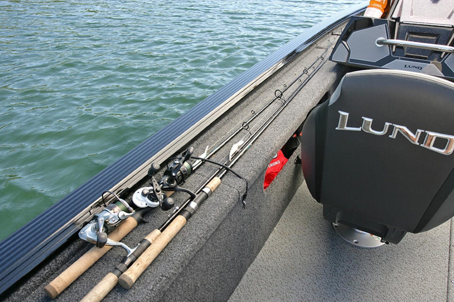 2024 Lund 1875 Pro-V Bass XS in Knoxville, Tennessee