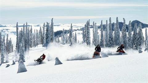 2024 LYNX Shredder RE 3900 850 E-TEC Turbo R PowderMax X-Light 3.0 SHOT in Hillman, Michigan - Photo 2