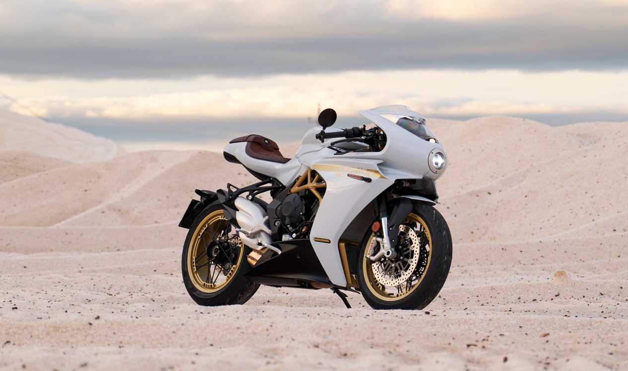 2022 MV Agusta Superveloce S in Shelby Township, Michigan - Photo 8
