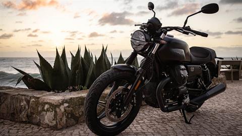 2021 Moto Guzzi V7 Stone E5 in Oakdale, New York - Photo 14