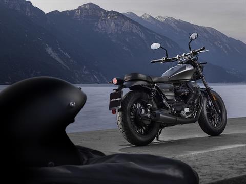 2022 Moto Guzzi V9 Bobber Special Edition in Fort Myers, Florida - Photo 3