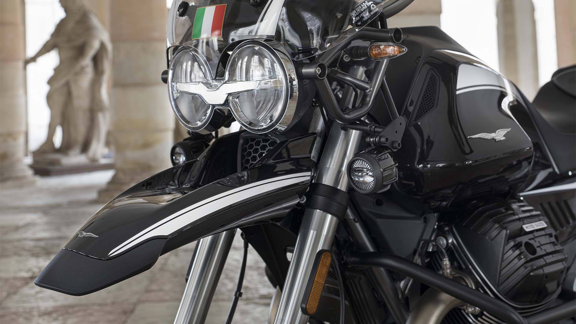 2022 Moto Guzzi V85 TT Guardia D’onore E5 in Plano, Texas - Photo 7