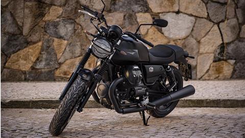 2023 Moto Guzzi V7 Stone in Fort Myers, Florida - Photo 7