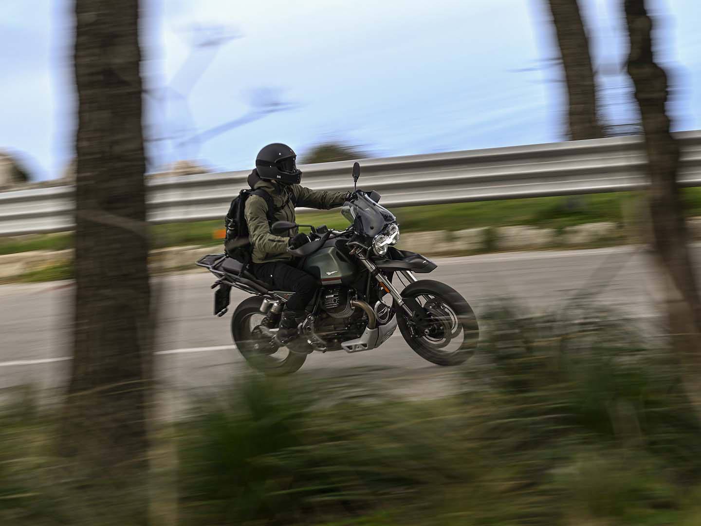 2023 Moto Guzzi V85 TT in Gainesville, Florida - Photo 7