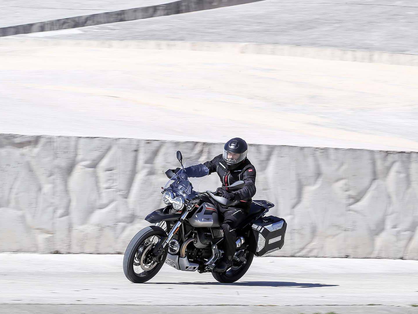 2023 Moto Guzzi V85 TT Travel in Gainesville, Florida - Photo 4