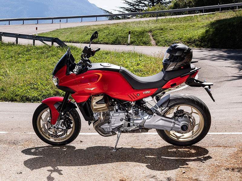 2023 Moto Guzzi V100 Mandello in Fort Myers, Florida - Photo 4