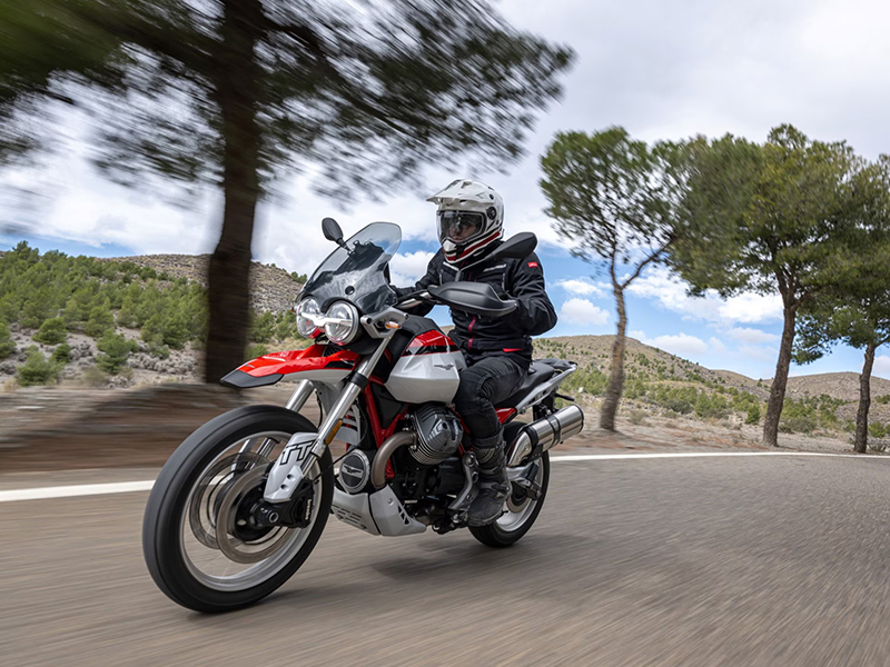 2024 Moto Guzzi V85 TT in Chandler, Arizona - Photo 14