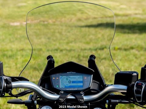 2024 Moto Guzzi V85 TT Travel in San Jose, California - Photo 3