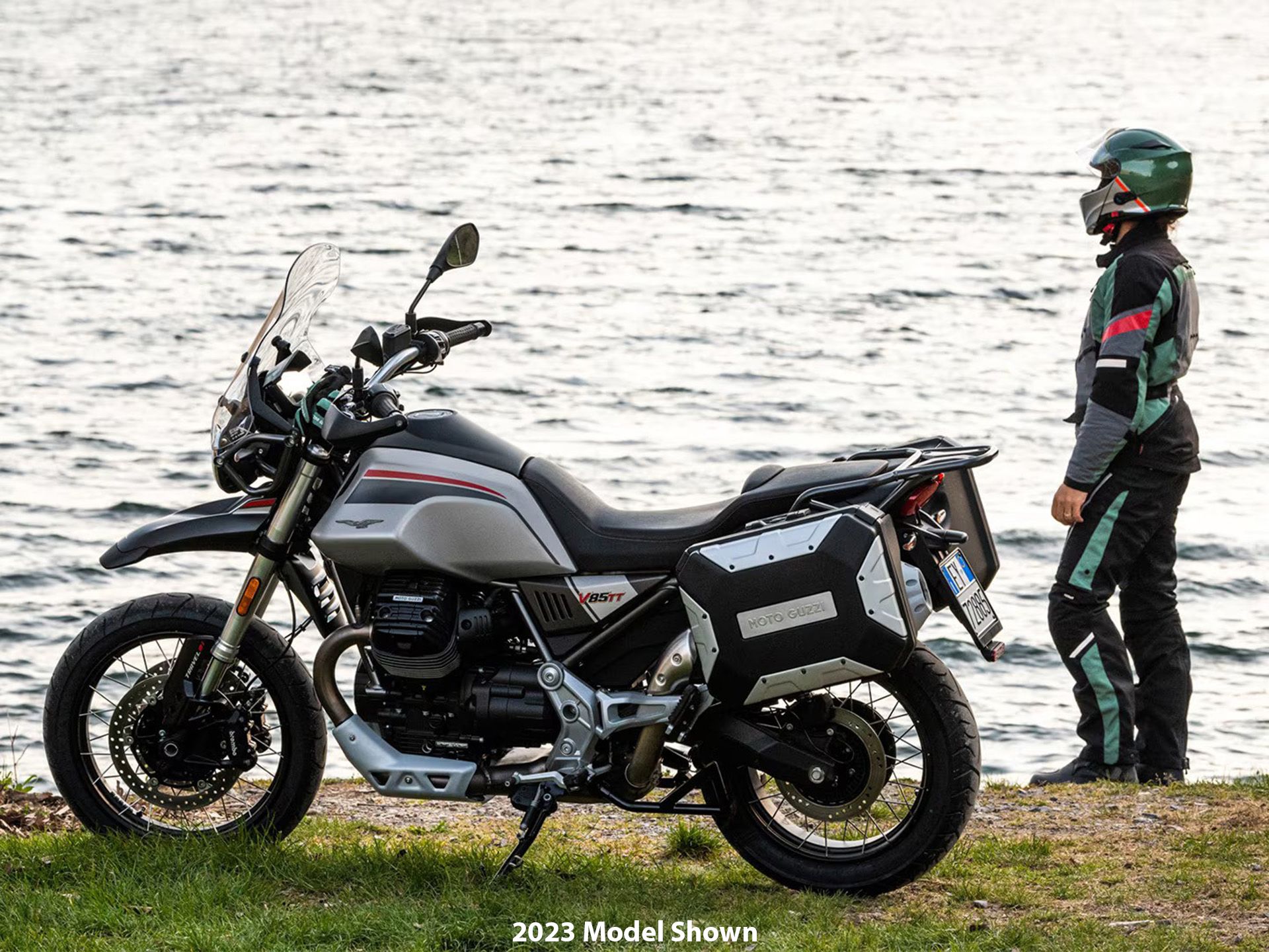 2024 Moto Guzzi V85 TT Travel in Forest Lake, Minnesota - Photo 14