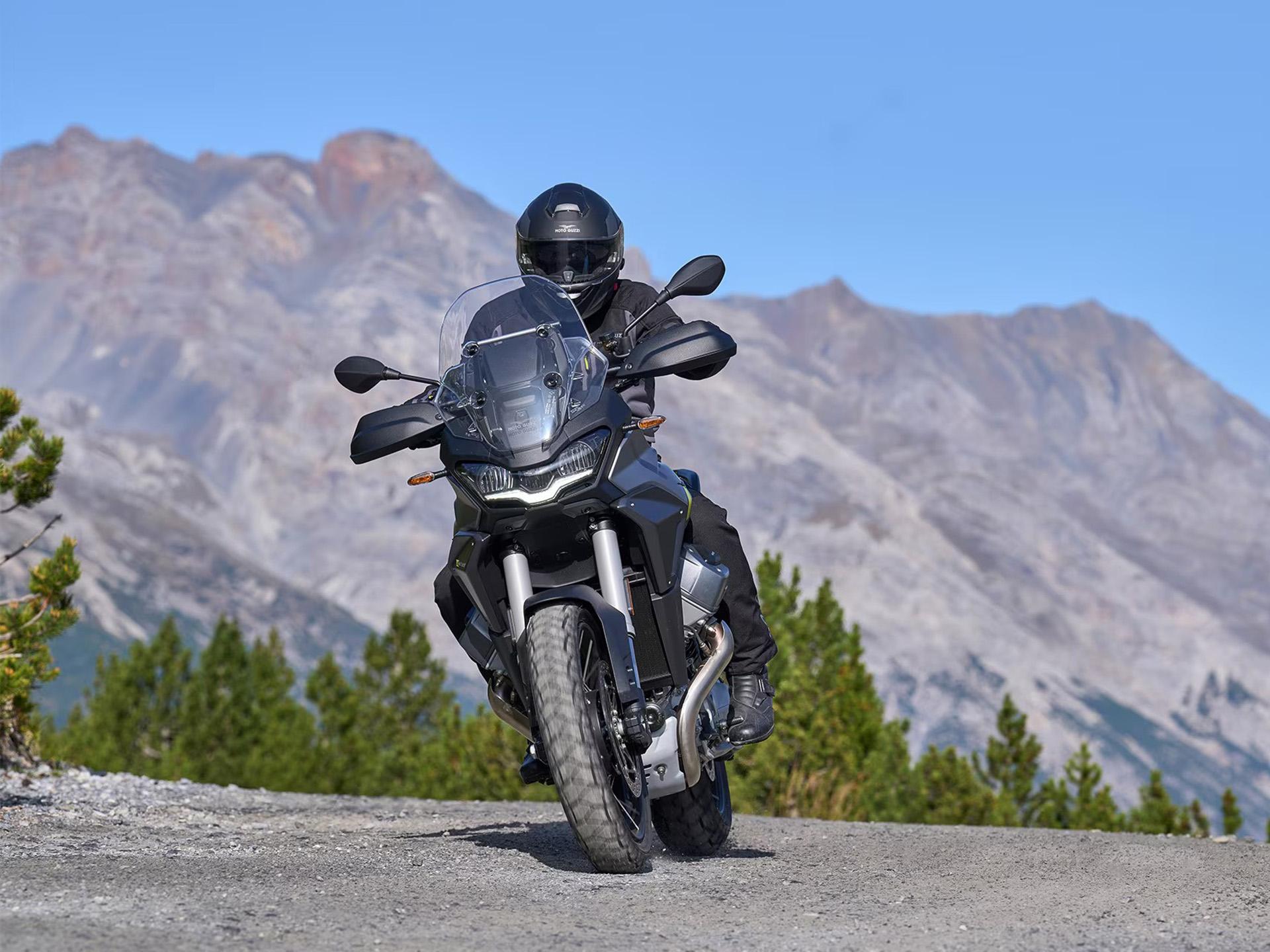2024 Moto Guzzi Stelvio in San Jose, California - Photo 17