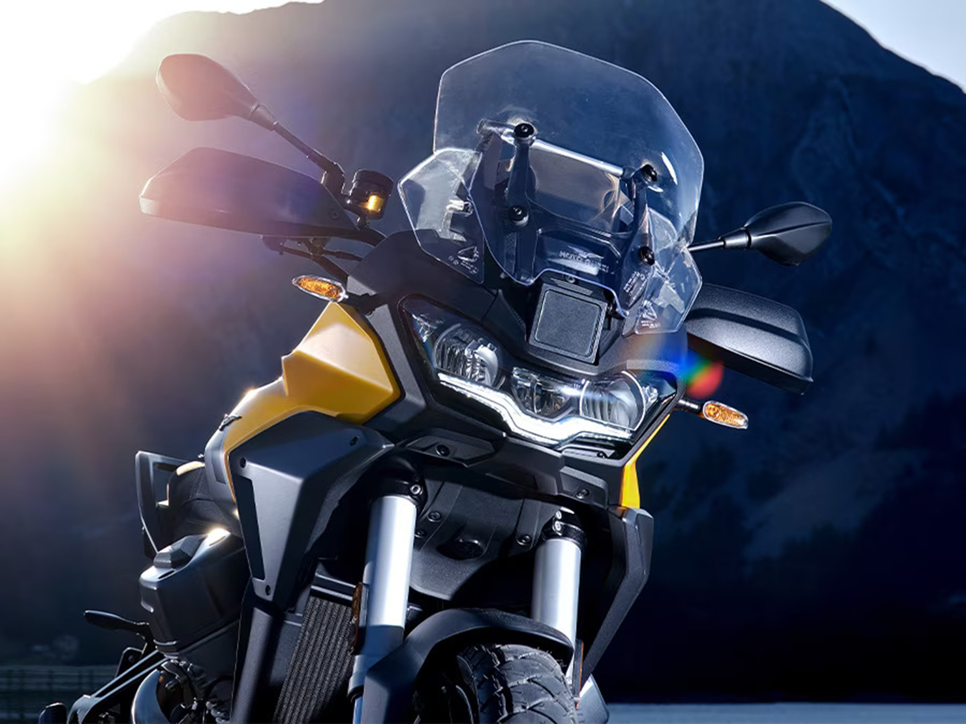 2024 Moto Guzzi Stelvio PFF Rider Assistance Solution in White Plains, New York - Photo 9