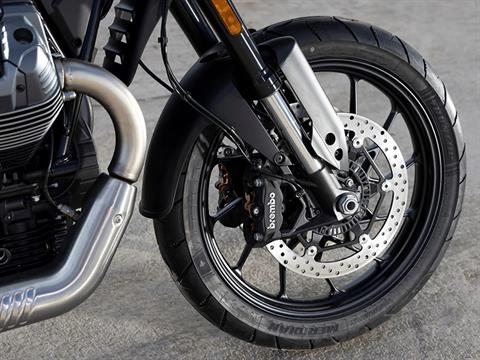 2024 Moto Guzzi V85 Strada in Fort Myers, Florida - Photo 8