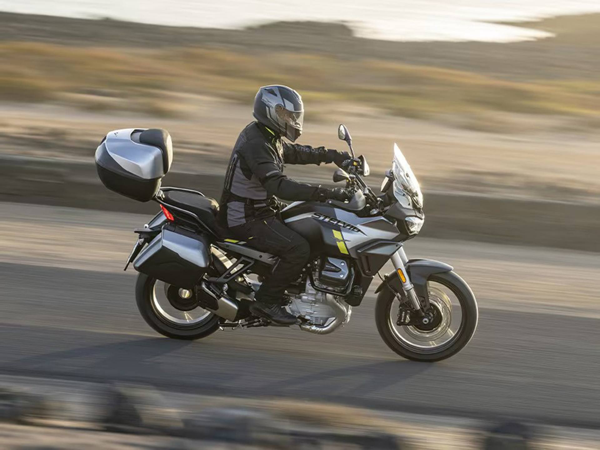 2024 Moto Guzzi Stelvio PFF Rider Assistance Solution in San Jose, California - Photo 16