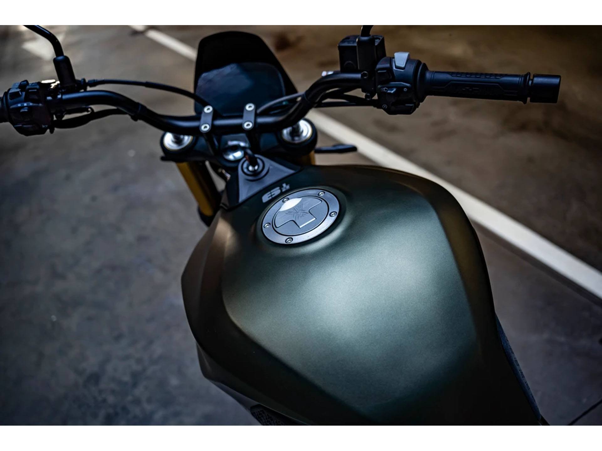 2024 Moto Morini Seiemmezzo SCR in Oakdale, New York - Photo 6