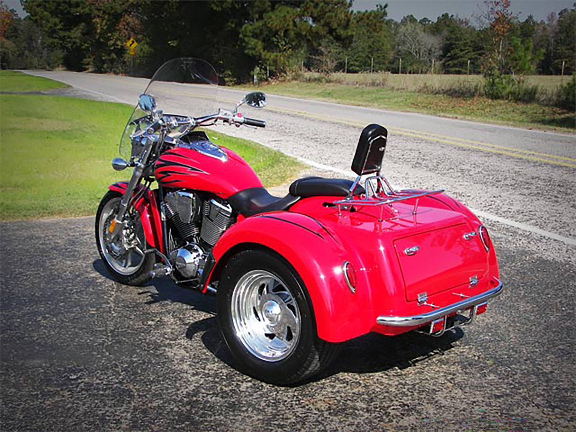2024 Motor Trike VTX 1800 in Pasco, Washington - Photo 10