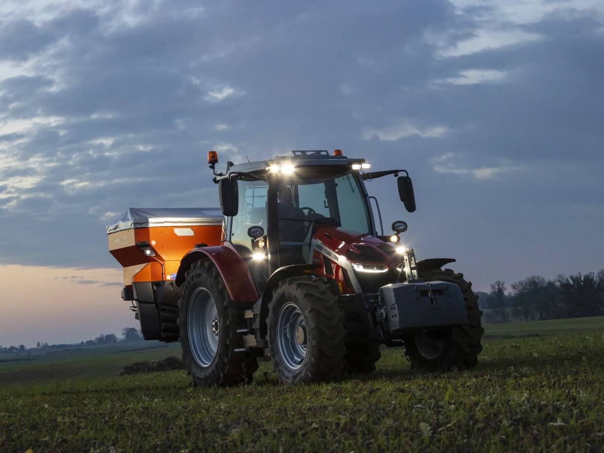 2024 Massey Ferguson MF 5S.115 Dyna-4 in Hayden, Idaho - Photo 12