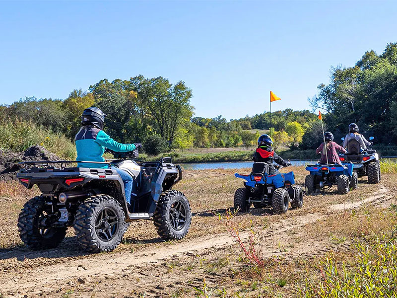 2025 Polaris Outlaw 70 EFI in Altoona, Wisconsin - Photo 6