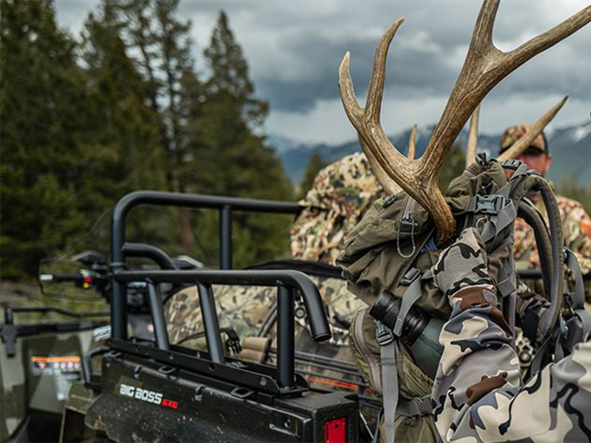 2025 Polaris Sportsman 6x6 570 in Homer, Alaska - Photo 7