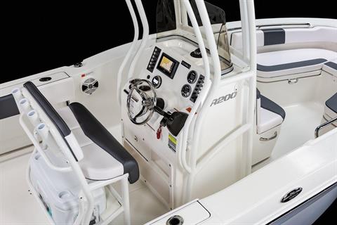 2020 Robalo R200 Center Console in Bridgeport, New York - Photo 20