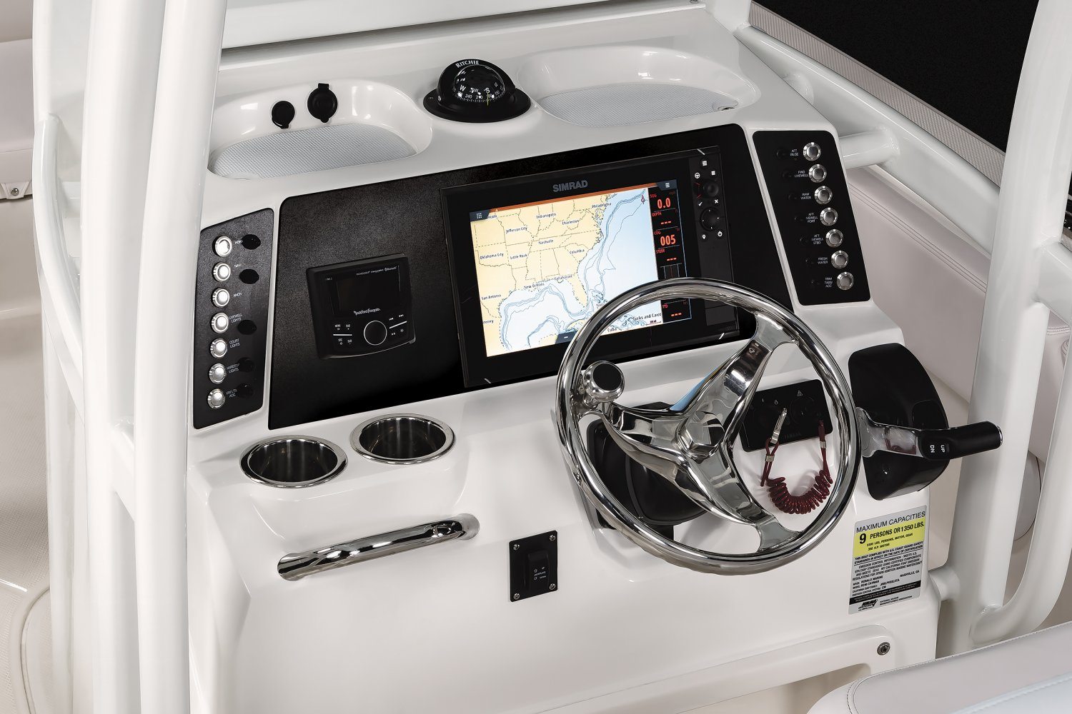 2024 Robalo 246 Cayman in Lakeport, California - Photo 10
