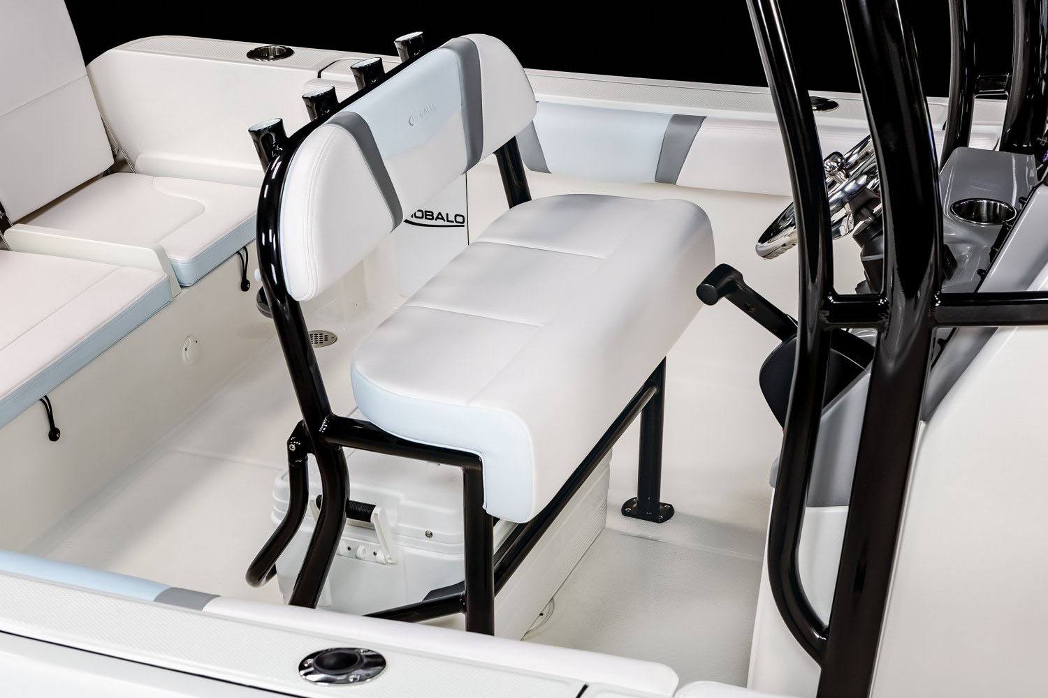 2024 Robalo 232 Explorer in Lakeport, California - Photo 11