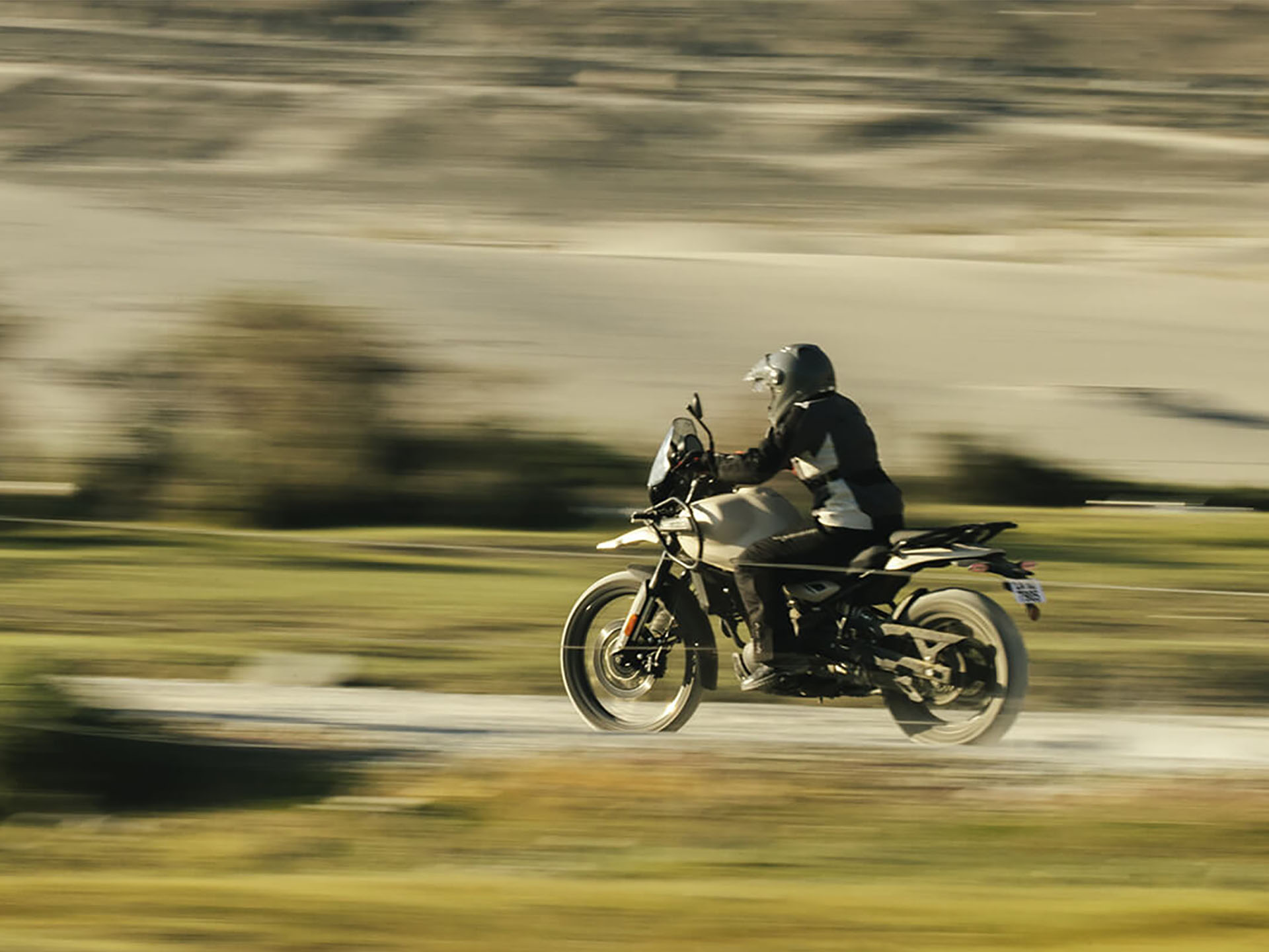 2024 Royal Enfield Himalayan 450 in Rapid City, South Dakota - Photo 14