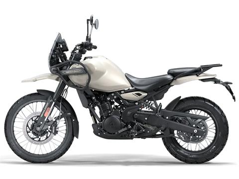 2025 Royal Enfield Himalayan 450 in Fort Myers, Florida - Photo 2