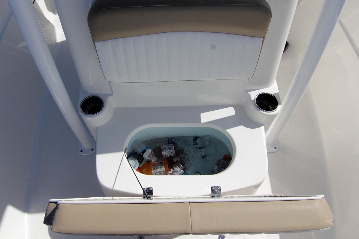 2020 Sea Born LX22 Center Console in Kilmarnock, Virginia - Photo 6