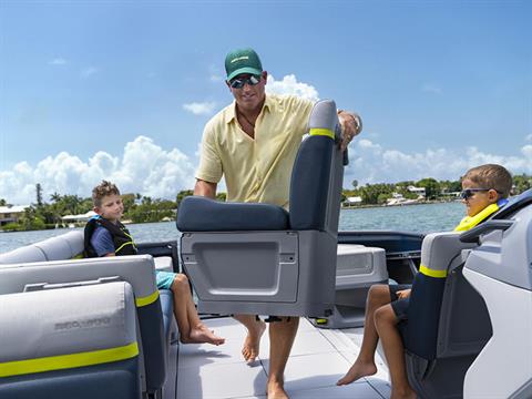 2024 Sea-Doo Switch Cruise Limited 21 - 230 HP in Freeport, Florida - Photo 6